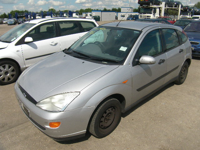 2000 FORD FOCUS LX Parts
