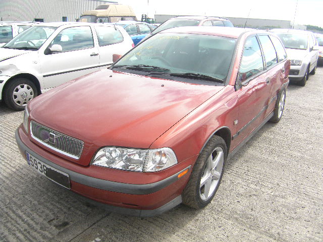 1998 VOLVO V40 T4 SE Parts