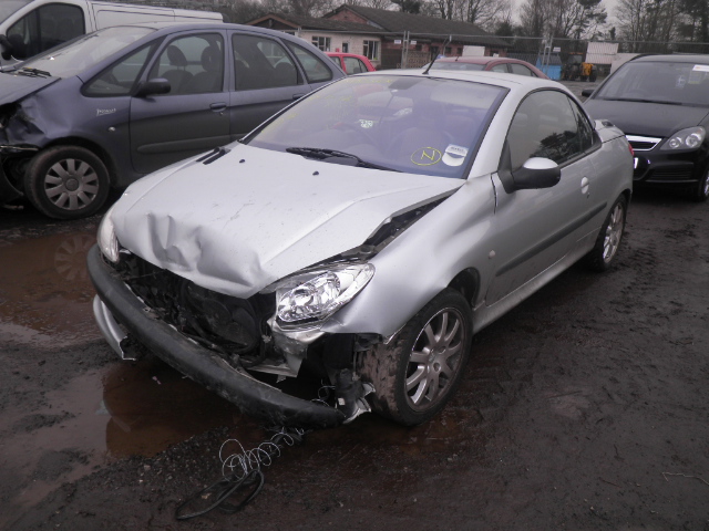 2002 PEUGEOT 206 CC  Parts